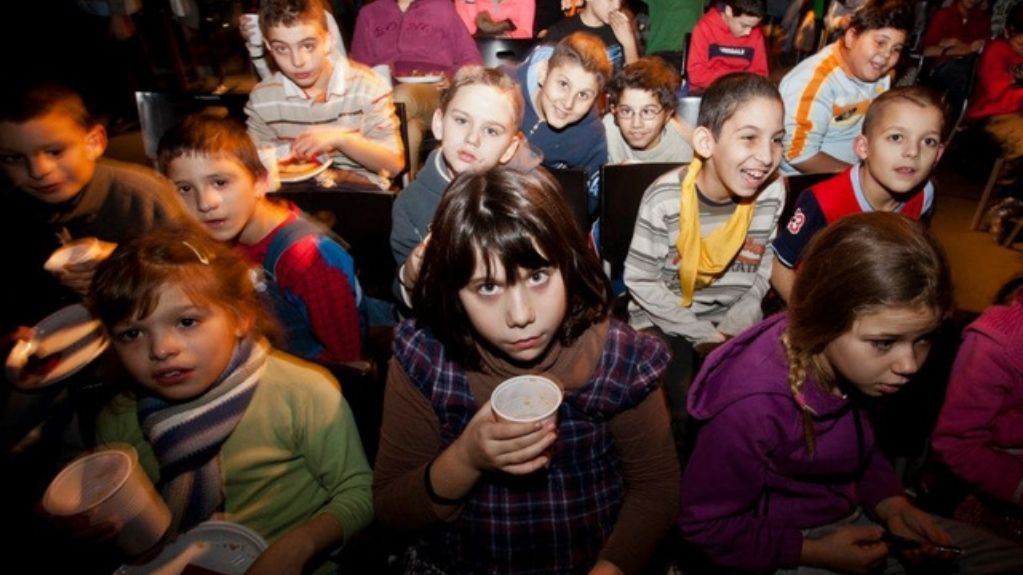 GYEREKEK, AKIK MÉG MELEGVIZET SEM LÁTTAK